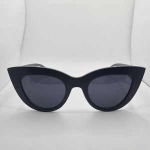 Sunglasses (Brand New)